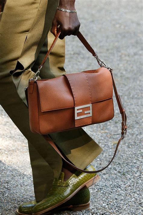 fendi men's baguette bag